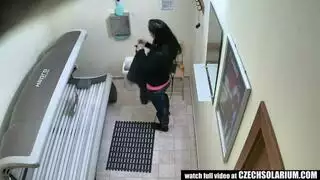 يستمني في كس الاصطناعي