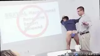 ابن يطلب من امو ان ينيكة