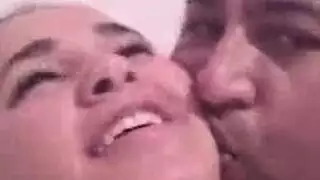 سكس عربي يقول زبرك حلو ف الحمام