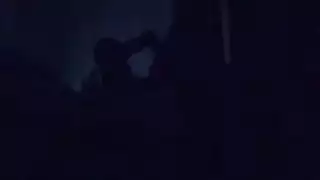 قضيب ضخم غير مختون يضربها بعمق في مشهد صريح
