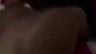 العاهرة القذرة العارية عارية ، في مكتبها ، ومغامرة جنسية مشبعة بالبخار ، مع رجل أصلع قرنية يحبها