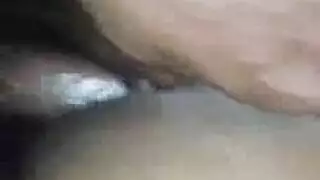 عاهرة وحيدة وفوزها الشرجي الضخم