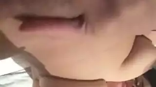 تدليك الثدي و خروج الحليب