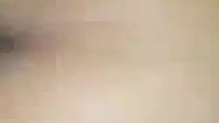 جسد جيد المراهق الطازج يُستخدم من قبل نائب الرئيس