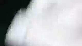 فتاة سوداء تُدمر بواسطة قضيب بحجم حمار