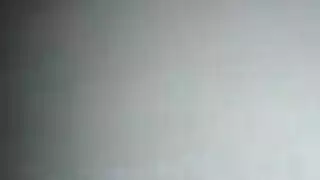 ثلاثي ثنائي الجنس: أنا، أصدقائي، وعضو صناعي ضخم