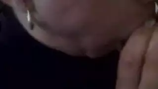 سجل صديقي لقاءنا الصريح في المنزل لمجموعته