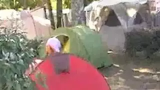 بنات ترقص في الشارع بدون ملابس
