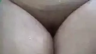 سكس عربي هندي خام: مراهقة ذات أفخاذ متطرفة