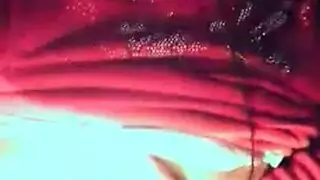 امرأة صينية ناضجة تمارس الجنس مع عامل توصيل شاب بوضعية كلابية