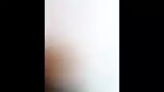 مؤخرة آسيوية ضيقة تُنادى بقوة