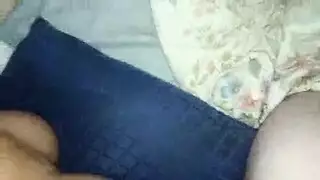 طالبة في الخارج تدمر مؤخرتها في نزهة صفية