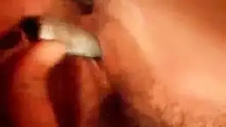 المرة الأولى للمدللة: مص على طبق فضي