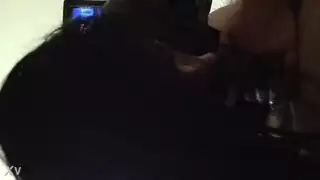 مص قوي يظهر لسان قحبة عربية ماهرة