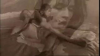 شهوة عائلية محرمة: مراهقة آسيوية تُمارس معها الجنس بقوة