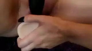 نيك مزوبرلين مربط بسلاسل
