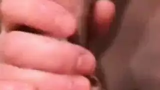 الشاذ مع الديك كومينغ في المنزل