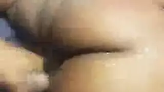 رجل أفريقي ذو قضيب كبير في مشهد صريح وصارم