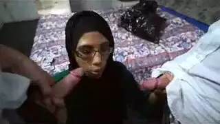 بنوته محجبة