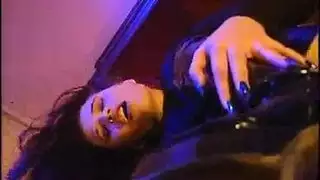 عجوز رجل الدين في مشهد جنسي صريح