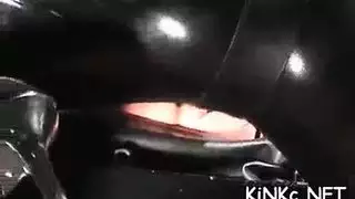 مسنون بلا خجل: عجوز قذر مخادع
