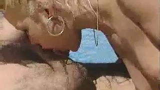 فرج عربي يُدك بقوة