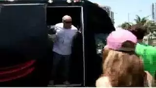 تنافس الأشقاء يتحول إلى جنس عربي صريح