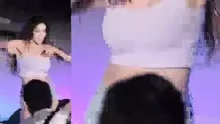 النص الأصلي: سكس خونث بزب طويل