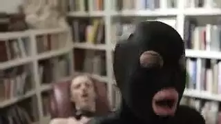 لص في المطبخ