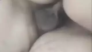 تركت المحاضرة لممارسة الجنس في السيارة مع زميلها