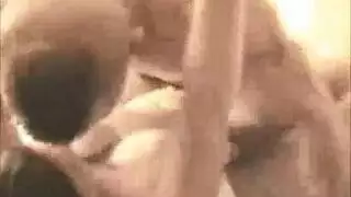 تنيج زوجها الديوث بعير