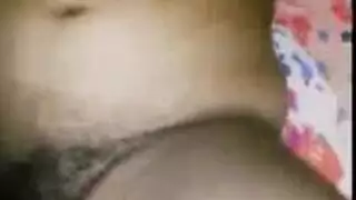 الفتاة كبيرة الصدر تحصل على تلقيح كسها قبل وضعية الكلب