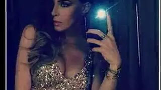 جماع جماعي غير مراقب: سامانثا وبيلندا تبتلعان كل السائل المنوي