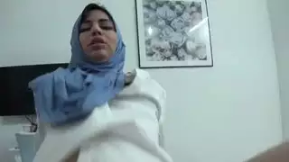 إيرانية milf هاردكور: سيدة شهوانية تُمارس الجنس