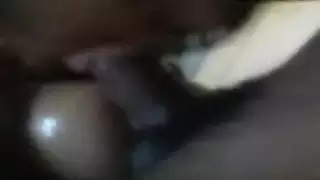 القفز على ثدييها الناعمين في هذا الفيديو الساخن