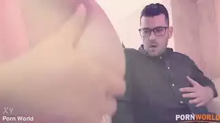 جماع جماعي بجانب المسبح: أعضاء متعددة في فمها وفرجها
