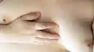 سكس منزلي لنساء ممتلئات: مدربة يوجا ومليفة ممتلئة الصدر في الحركة