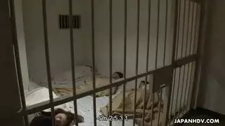 ولد يخصب وهي نايمه