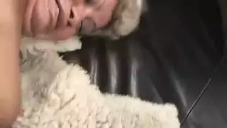 تريسي تختنق بالعضو في مشهد جنس حلق قاسي