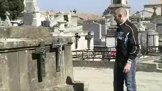 جيس تفتح ساقيها لقطة مقربة صريحة للكاميرا