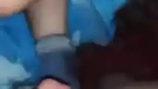عاهرة الآيفون: طالبة جامعية تُدمر في مؤخرتها مقابل المال