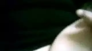 فتاة تفشخ رجليها وت