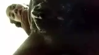الفتيات الرطب والبري
