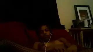 إباحية استمناء إبنوسية: شاب يفرغ