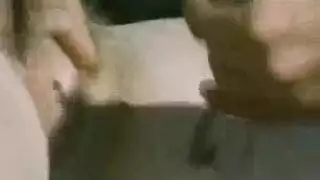 تعادل الكسندرا الحرير صعودا و اصابع الاتهام و تعذيب من قبل ممرضة جميلة