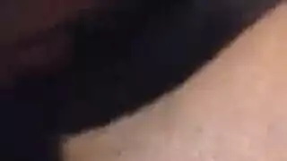 فتاتان توأم تصلان للقاسي: أكل كس ومص قضيب