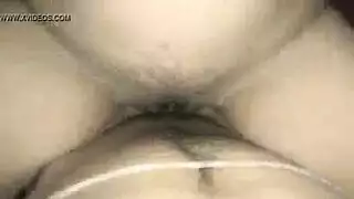 تصوير إباحي صريح: حركة كاميرا مشتعلة