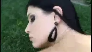 زوج الأخت يسجل فيديو بينما تقدم له أخته الهندية مصًا مثيرًا