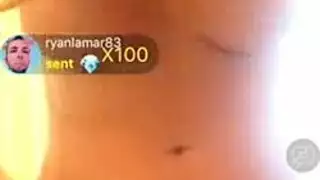 جمال وقح يأخذ رؤية الرجل الأنيق إلى السرير