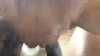 سيدات جميلات تأخذن قضبان كبيرة